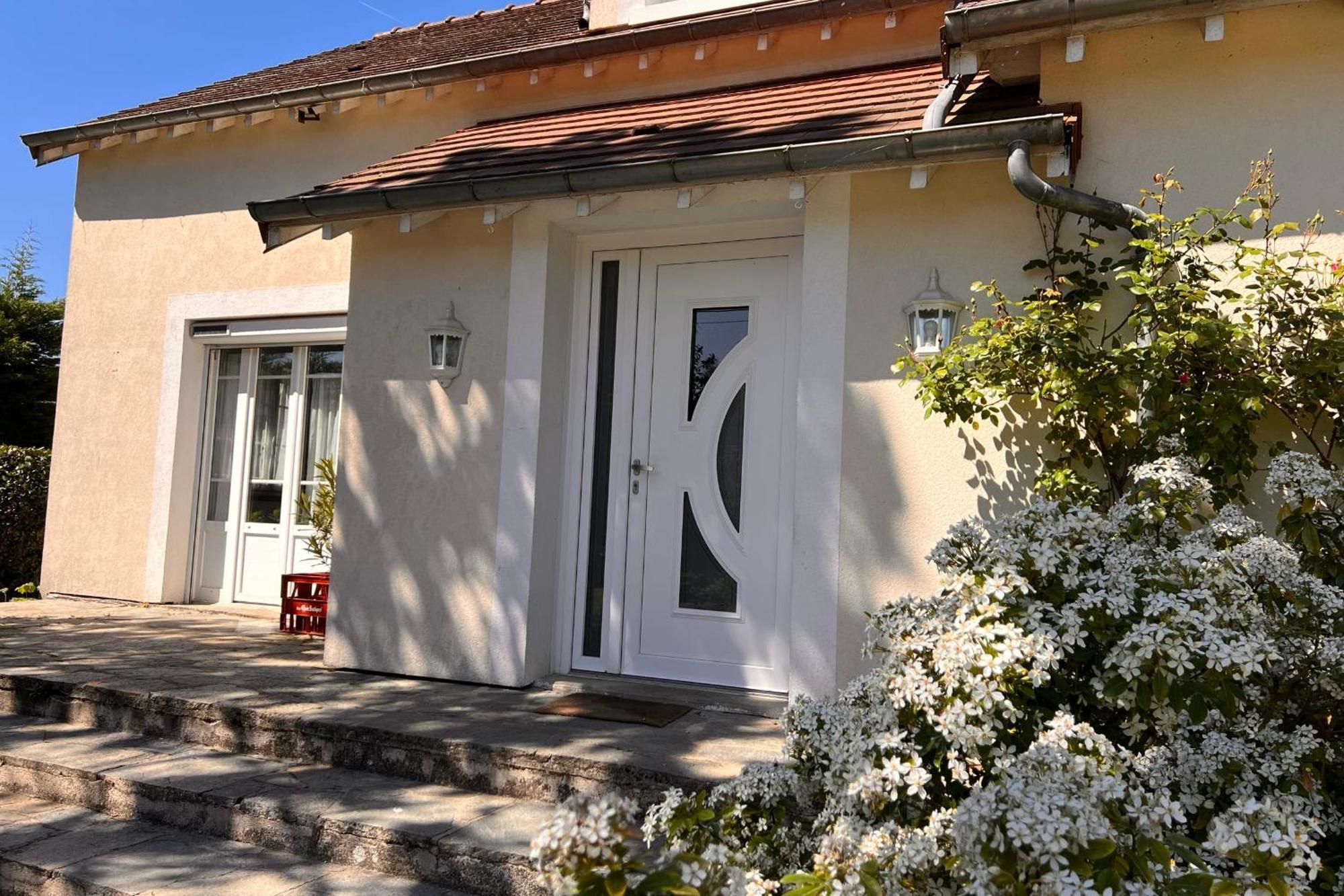 Les Sablons Villa La Houssaye-en-Brie Exteriör bild