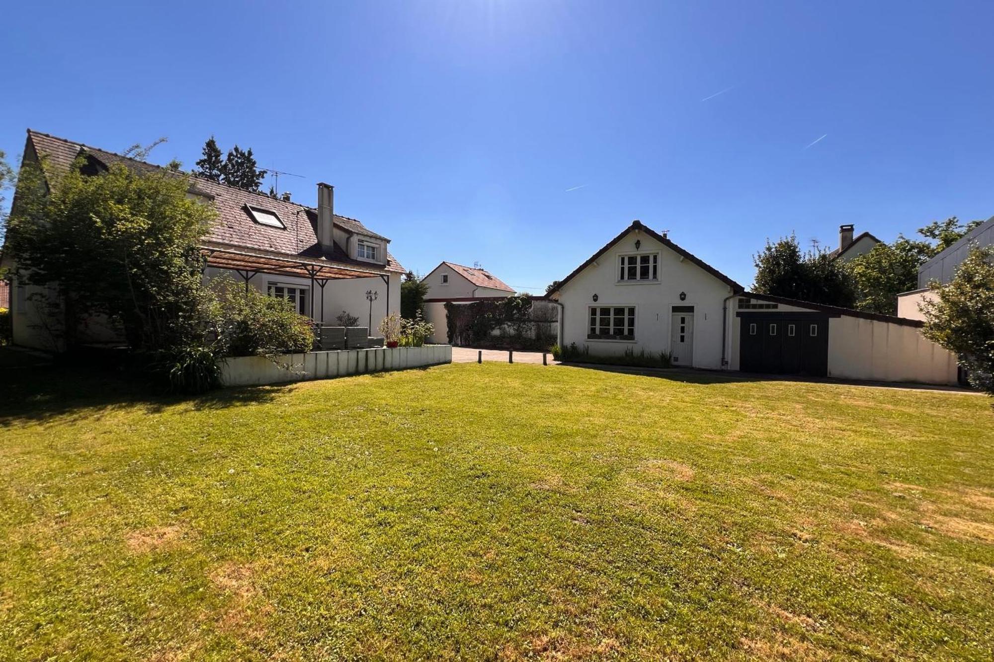 Les Sablons Villa La Houssaye-en-Brie Exteriör bild